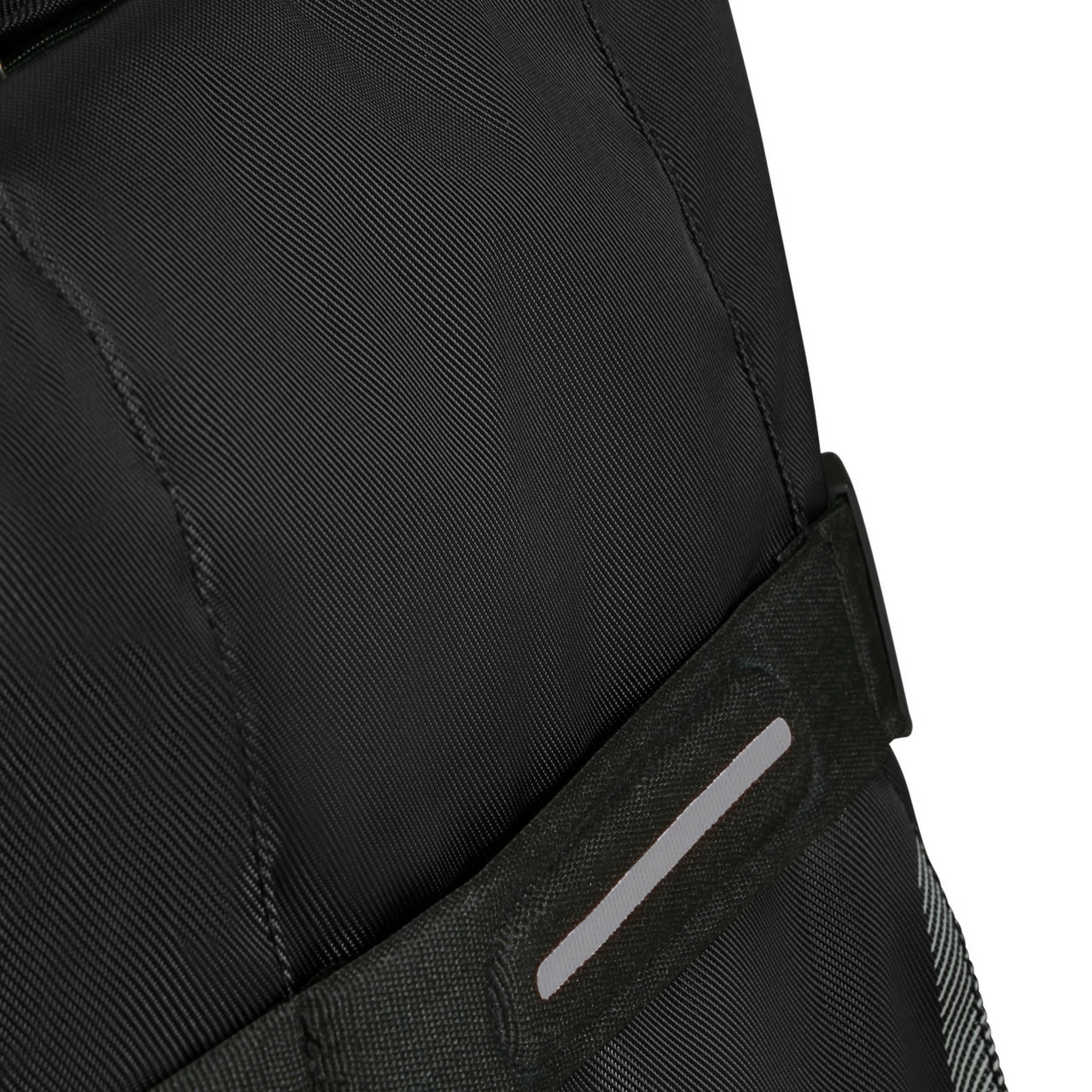 American Tourister Urban Track Wheeled Duffle L - 79cm 8 American Tourister Urban Track Wheeled Duffle L - 79cm - Image 8