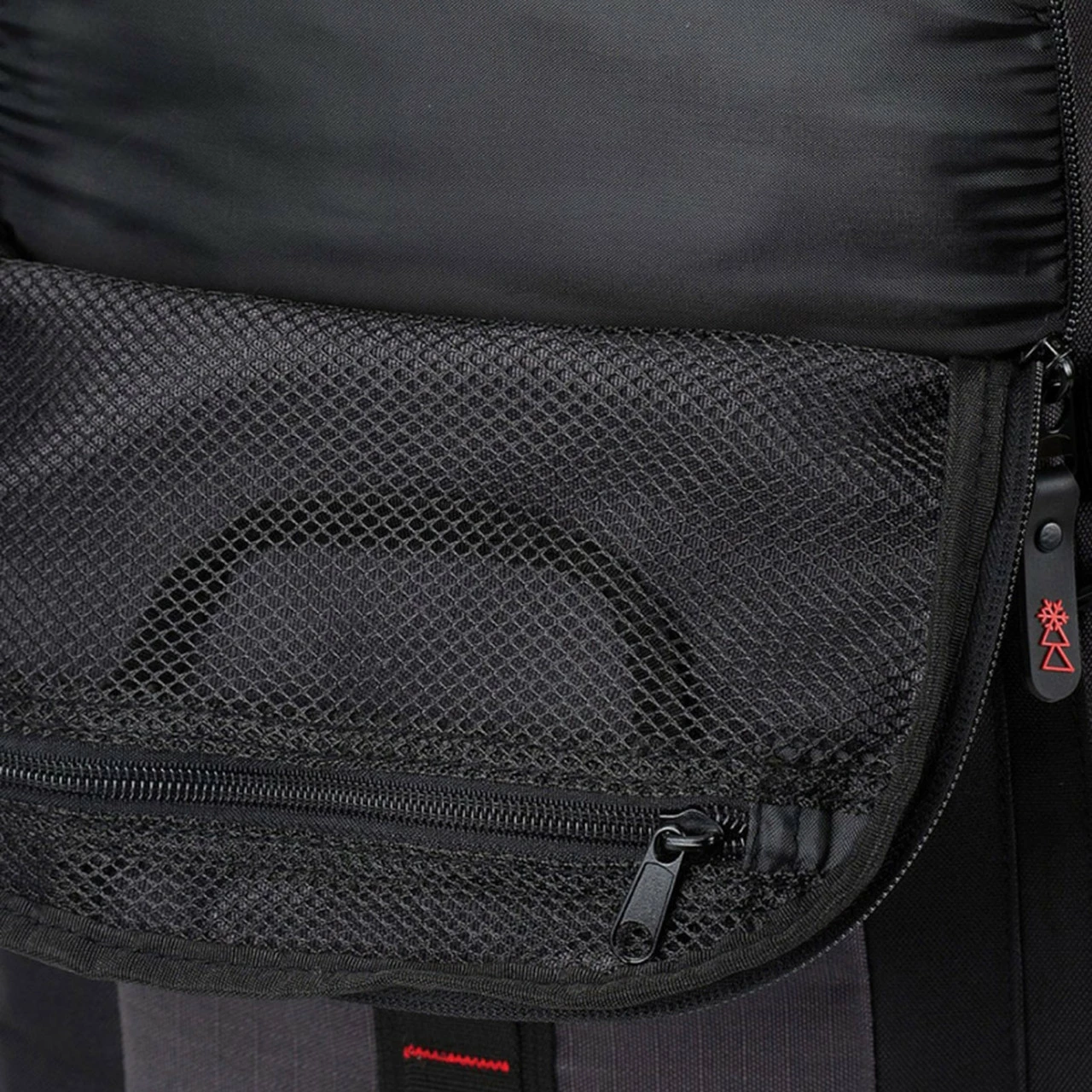 SnoKart Zoom Pack Backpack 16 SnoKart Zoom Pack Backpack - Image 16