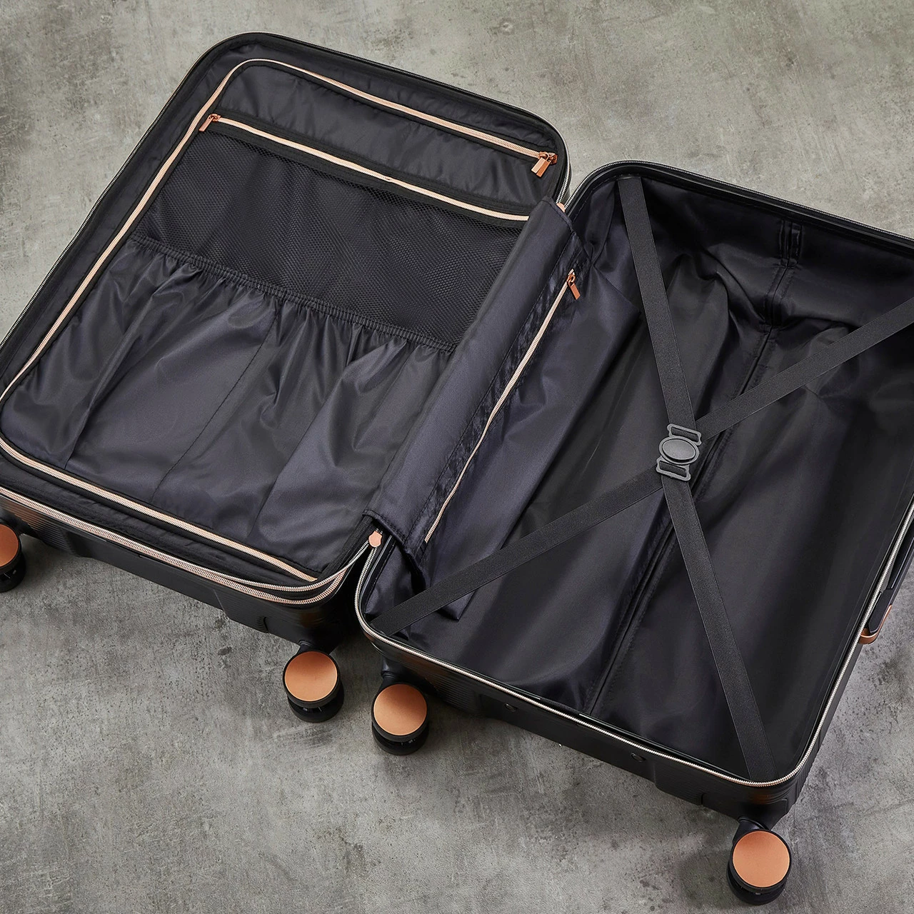 Rock Mayfair 4 Wheel Expandable Large Suitcase - 77cm 2 Rock Mayfair 4 Wheel Expandable Large Suitcase - 77cm - Image 2