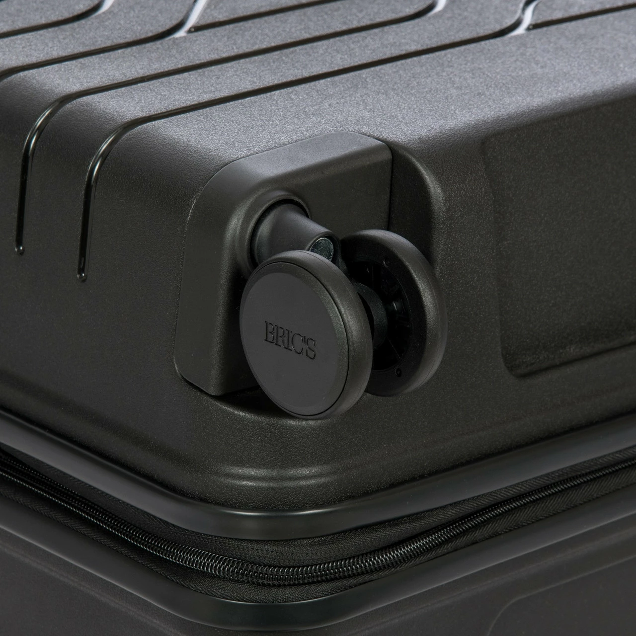 Bric's B|Y Ulisse 4 Wheel Expandable Suitcase - 71cm 13 Bric's B|Y Ulisse 4 Wheel Expandable Suitcase - 71cm - Image 13