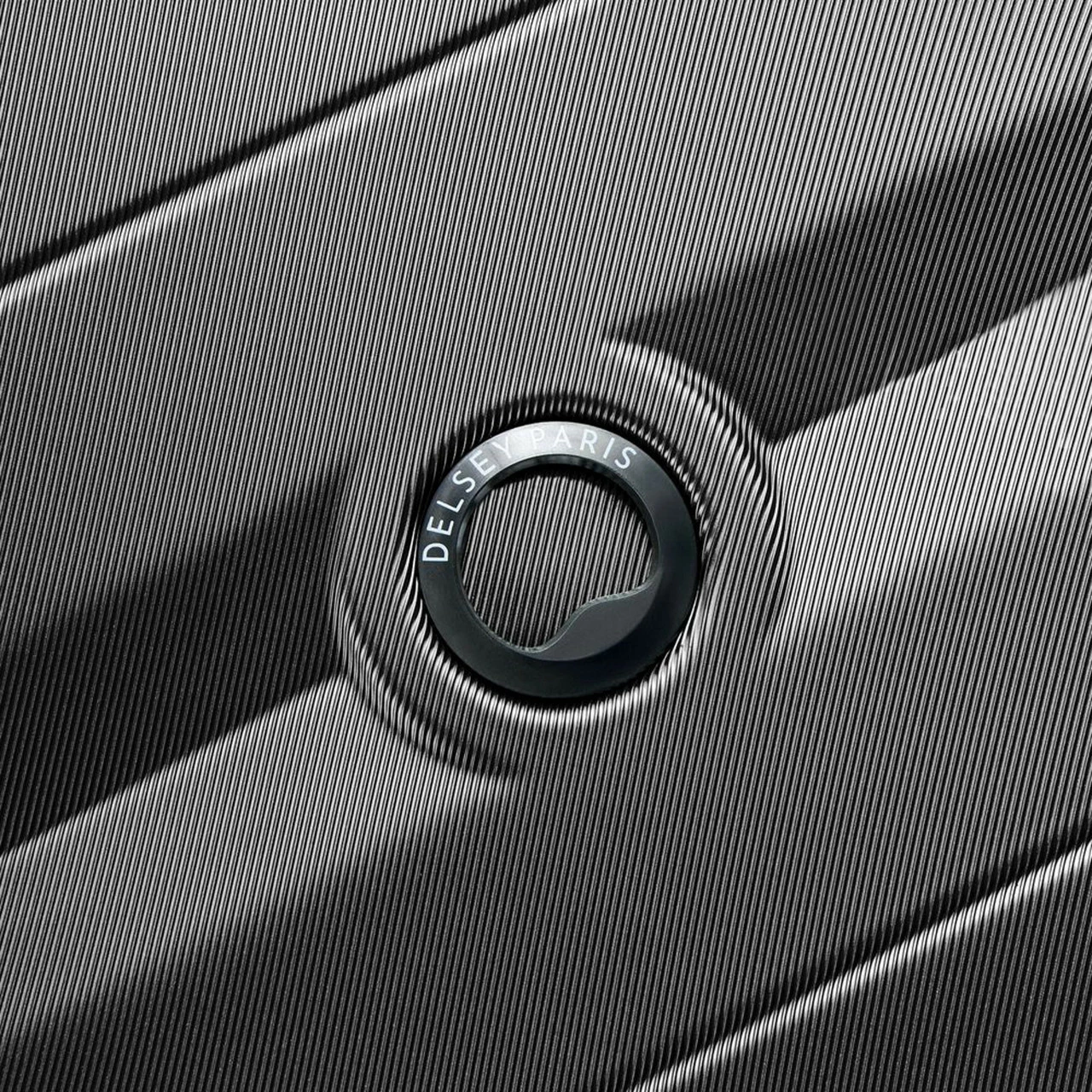 Delsey Comete + 4 Wheel Large Suitcase - 77cm 5 Delsey Comete + 4 Wheel Large Suitcase - 77cm - Image 5